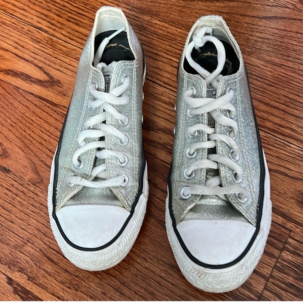 Converse Silver Metallic Low-Top Sneakers - Women's